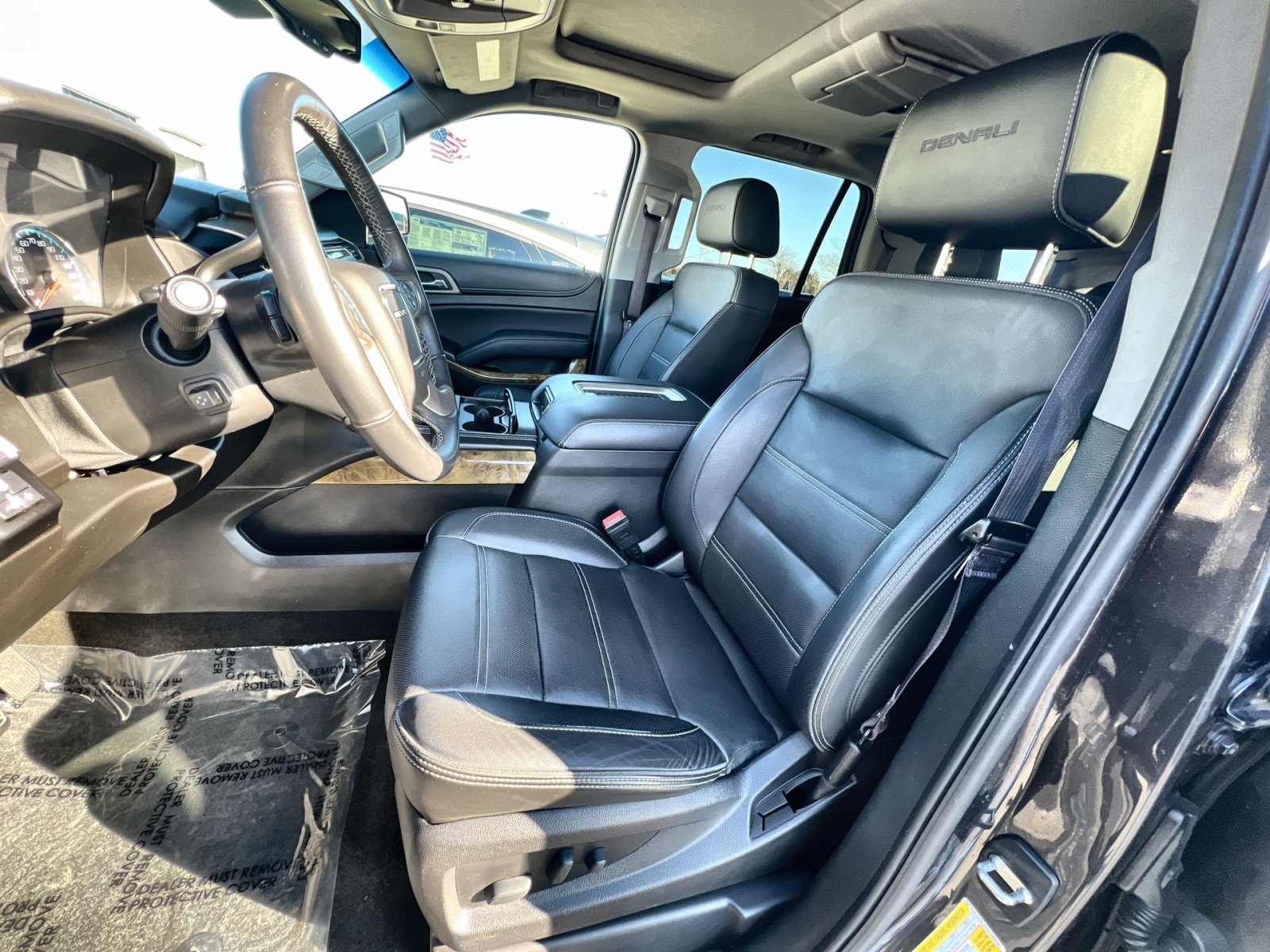 Used 2017 GMC Yukon Denali w/ Open Road Package image 13