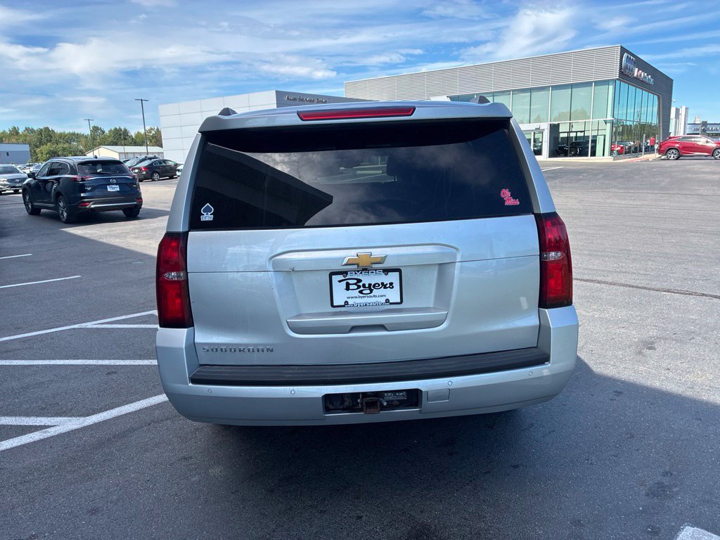 Used 2019 Chevrolet Suburban LT AWD/4WD image 4