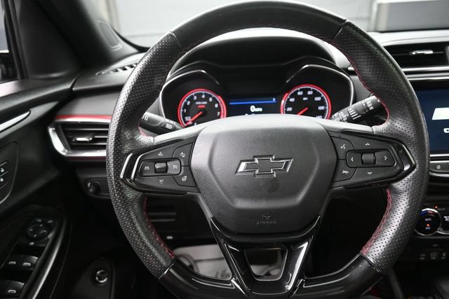 Used 2023 Chevrolet TrailBlazer RS w/ Sun and Liftgate Package AWD/4WD image 8
