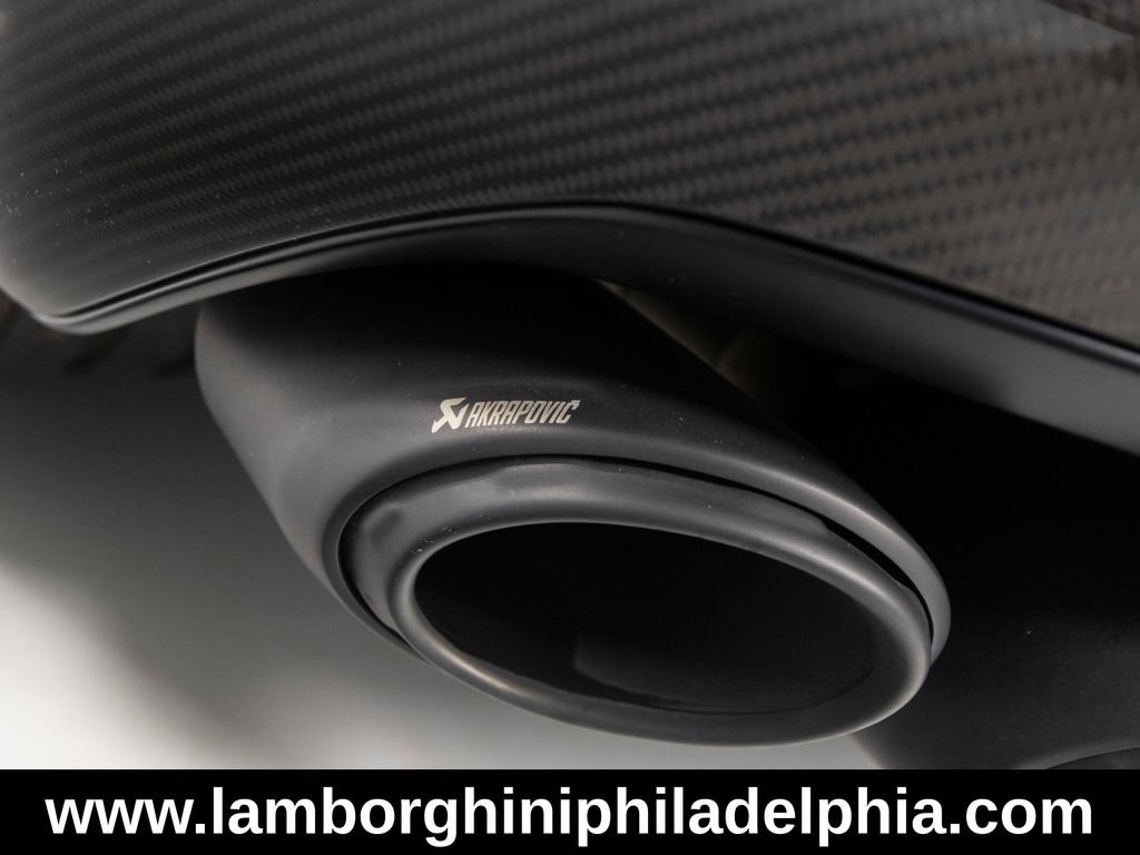 Used 2024 Lamborghini Urus Performante AWD/4WD image 58
