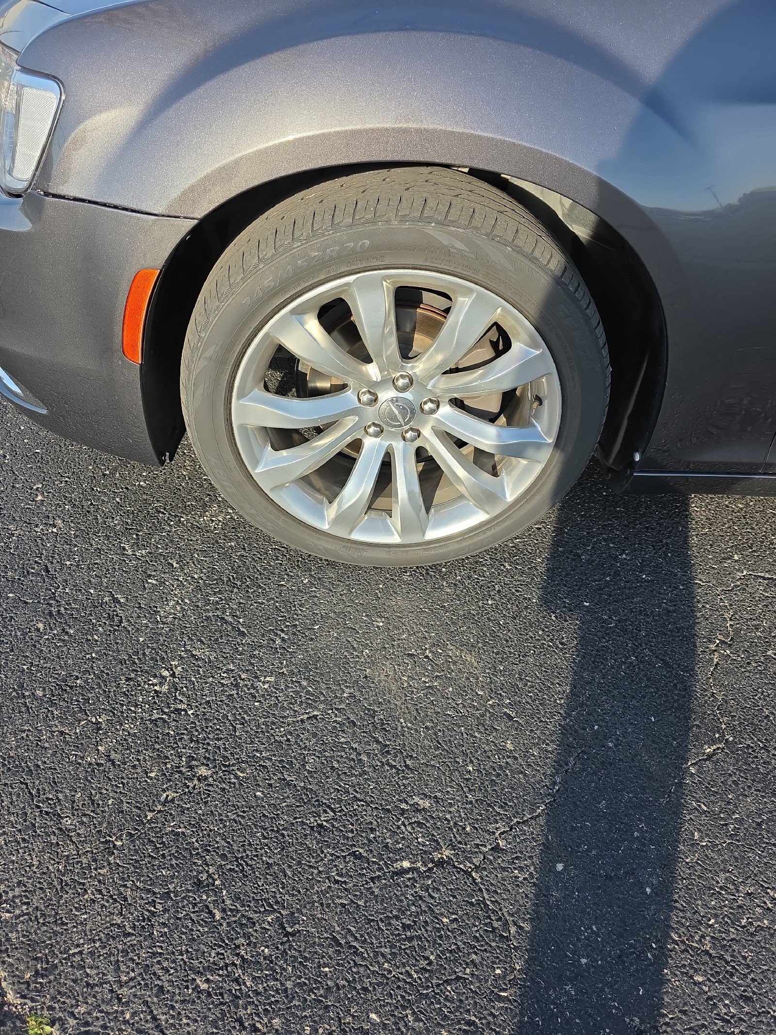 Used 2019 Chrysler 300 Limited image 10