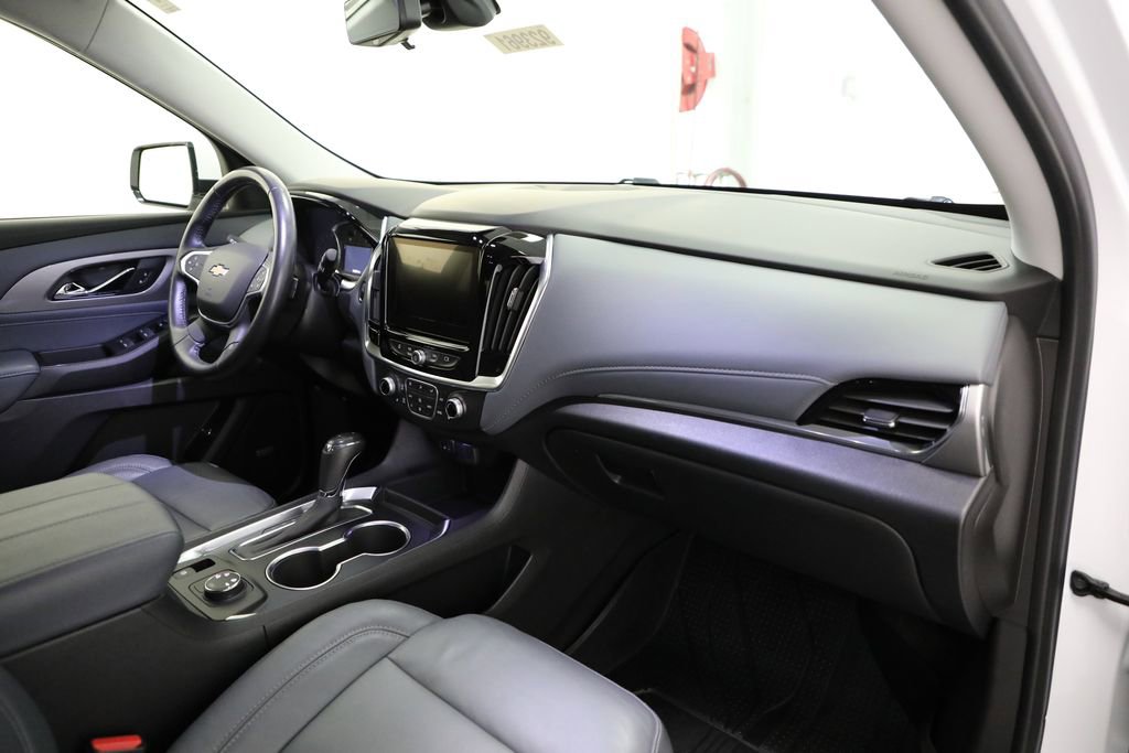 Used 2019 Chevrolet Traverse LT w/ LT Premium Package image 12