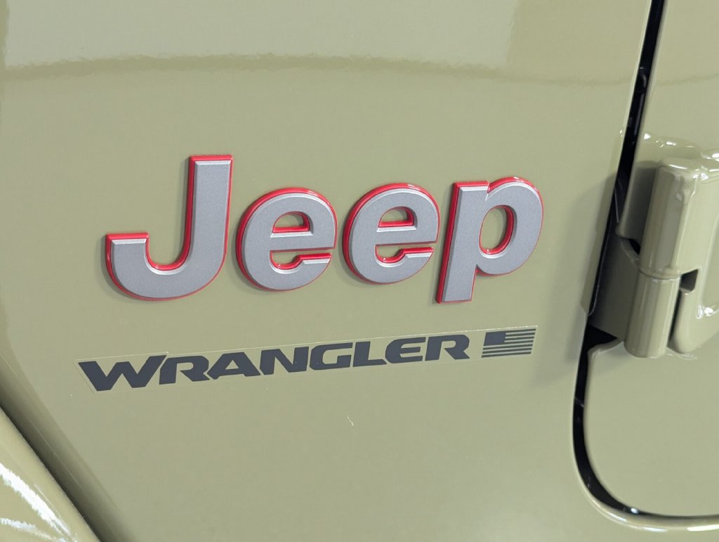 New 2026 Jeep Wrangler Unlimited Rubicon AWD/4WD image 9