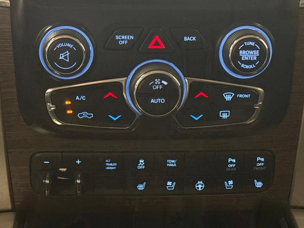 Used 2017 RAM 3500 Laramie w/ Convenience Group AWD/4WD image 15