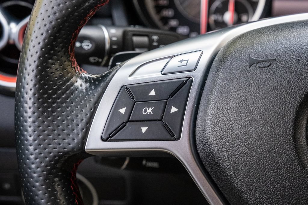 Used 2015 Mercedes-Benz GLA 45 AMG 4MATIC image 22