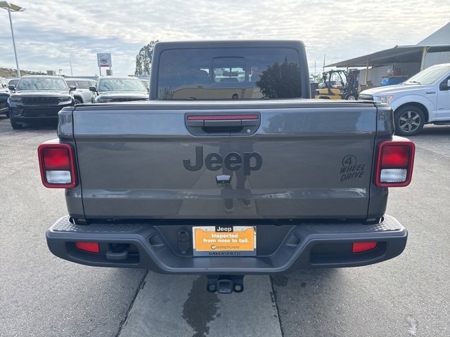 Certified 2022 Jeep Gladiator Sport image 4