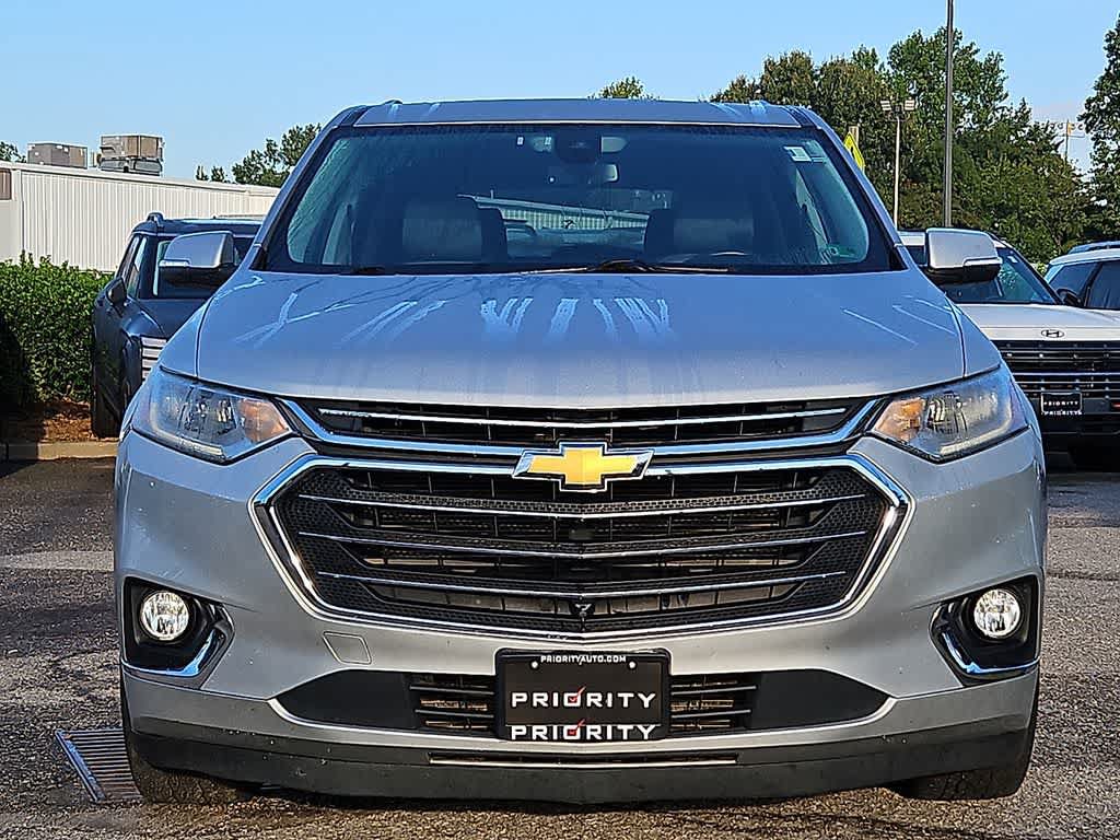 Used 2021 Chevrolet Traverse Premier FWD image 2