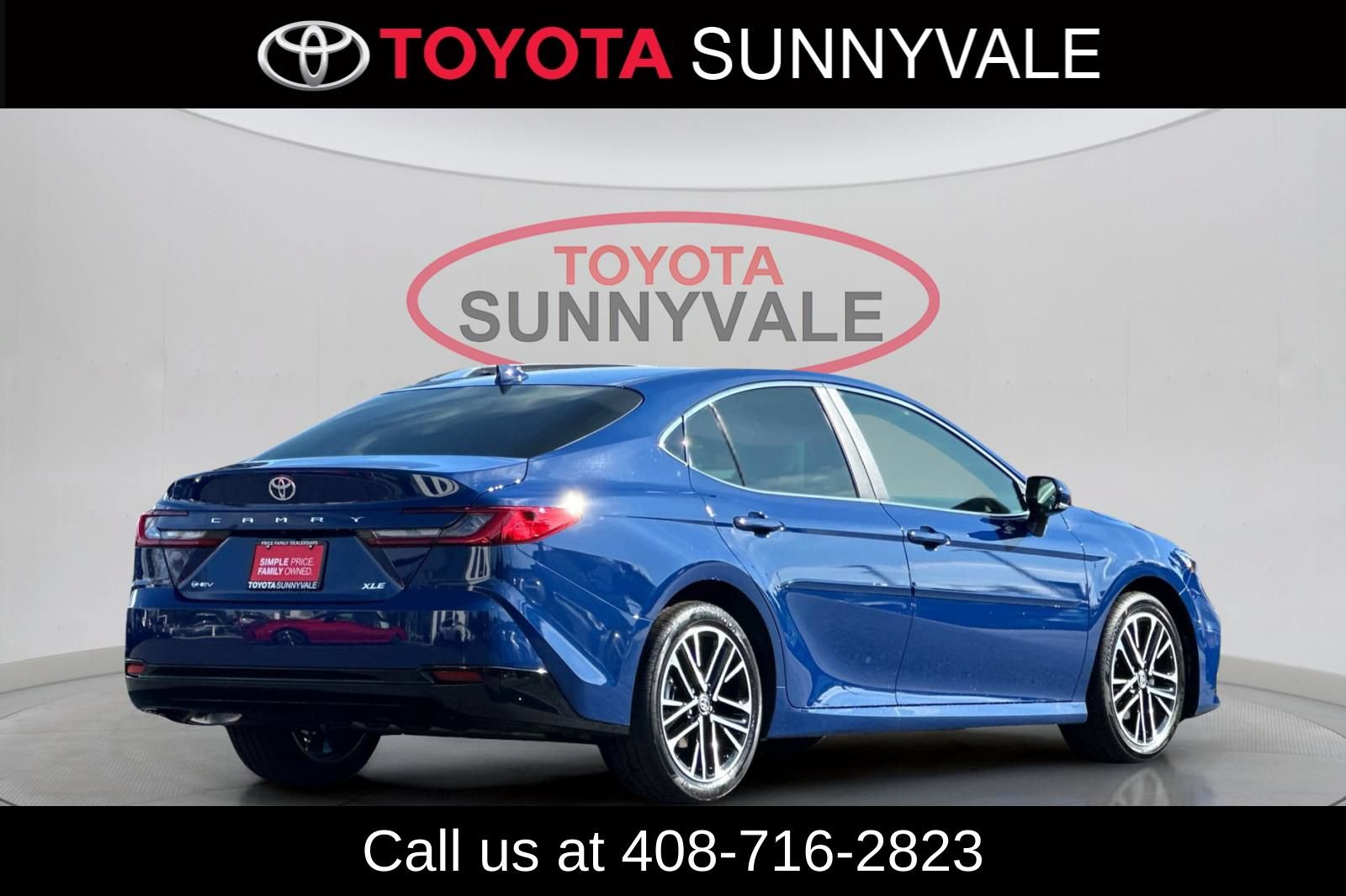 Used 2026 Toyota Camry XLE FWD image 3