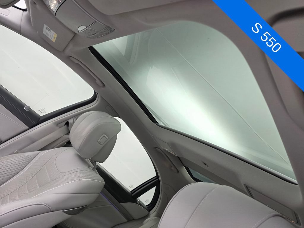 Used 2017 Mercedes-Benz S 550 Sedan image 12