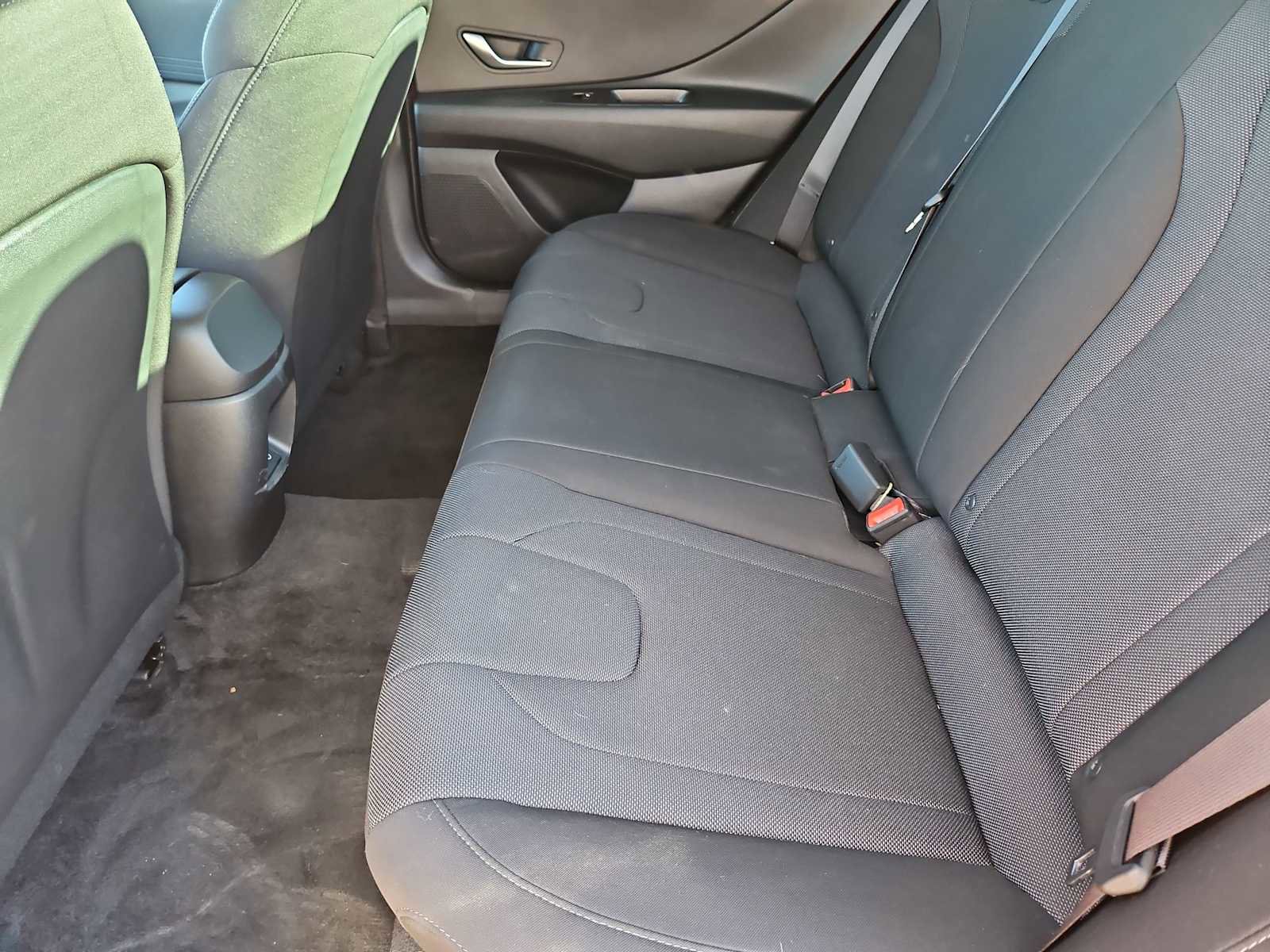 Certified 2025 Hyundai Elantra SE image 19