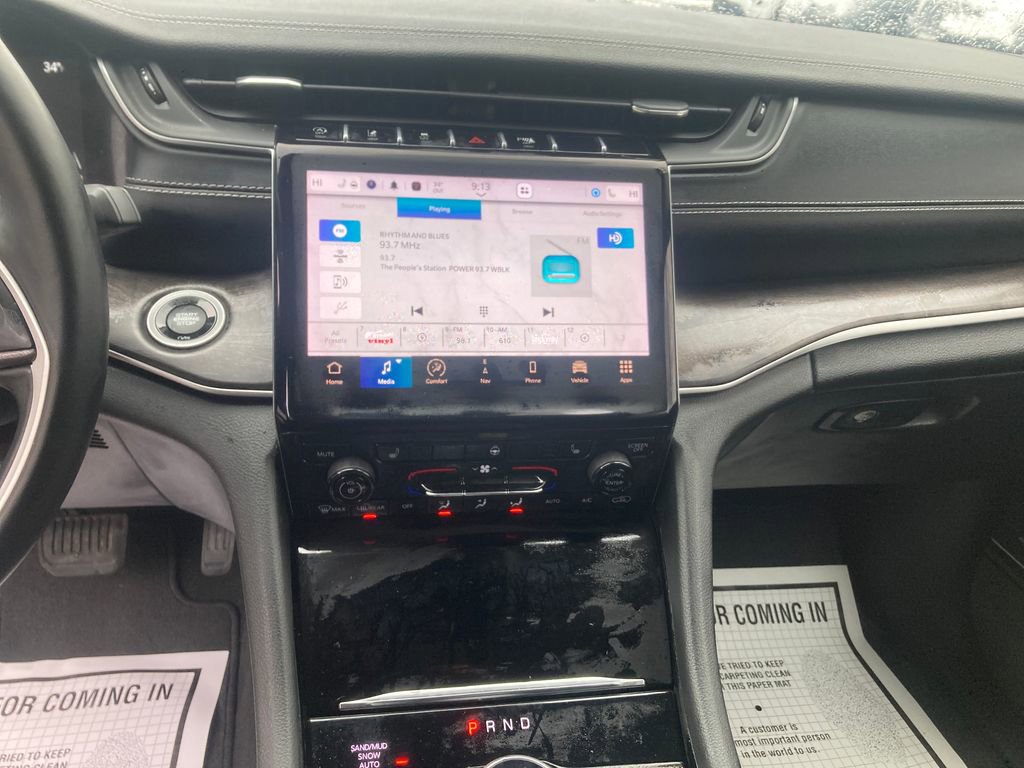 Used 2022 Jeep Grand Cherokee Limited image 21