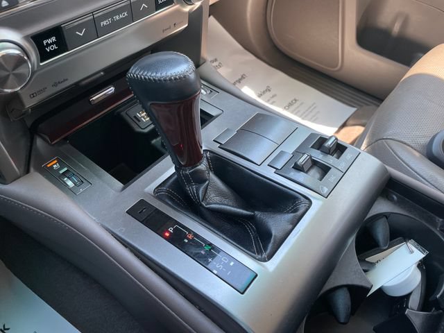 Used 2016 Lexus GX 460 w/ Premium Package AWD/4WD image 15
