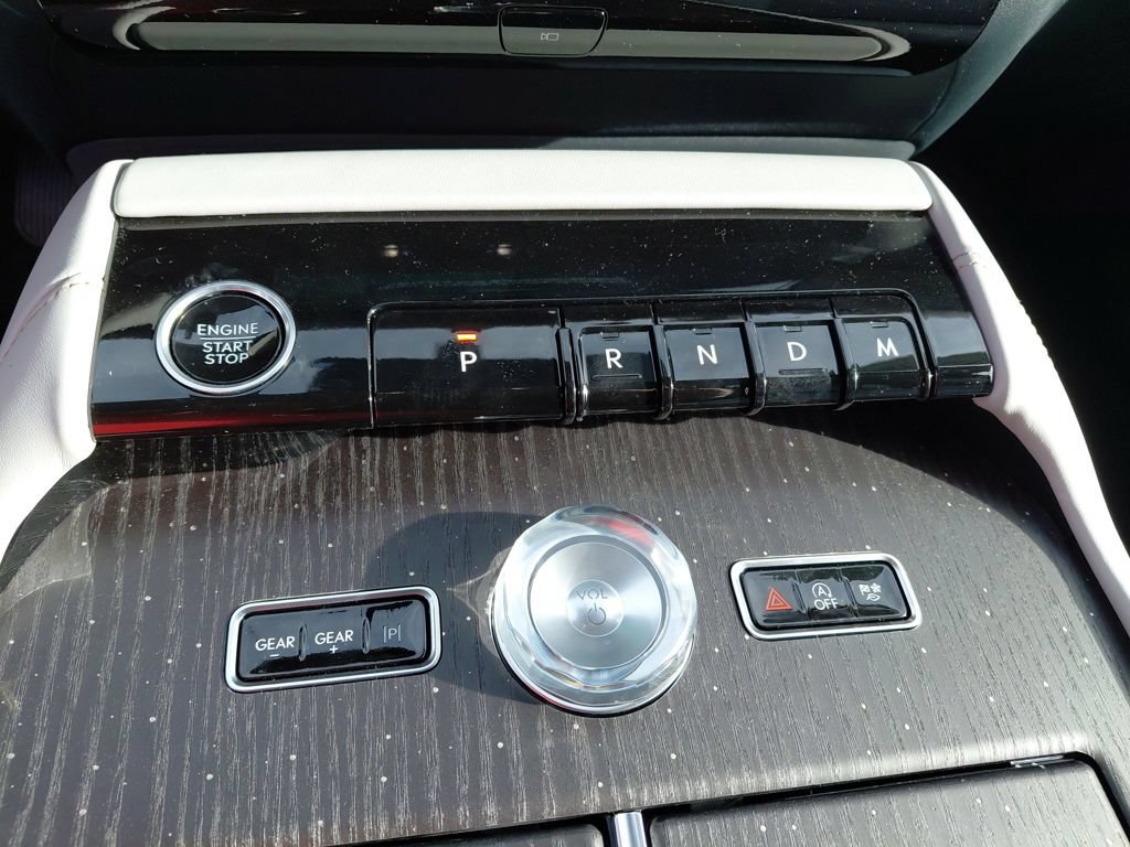 New 2026 Lincoln Navigator Black Label AWD/4WD image 17