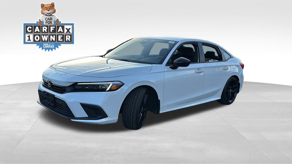 Used 2023 Honda Civic Sport image 3