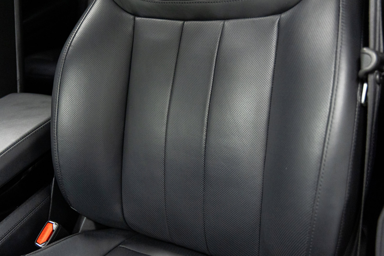 Used 2023 Land Rover Range Rover Autobiography image 23