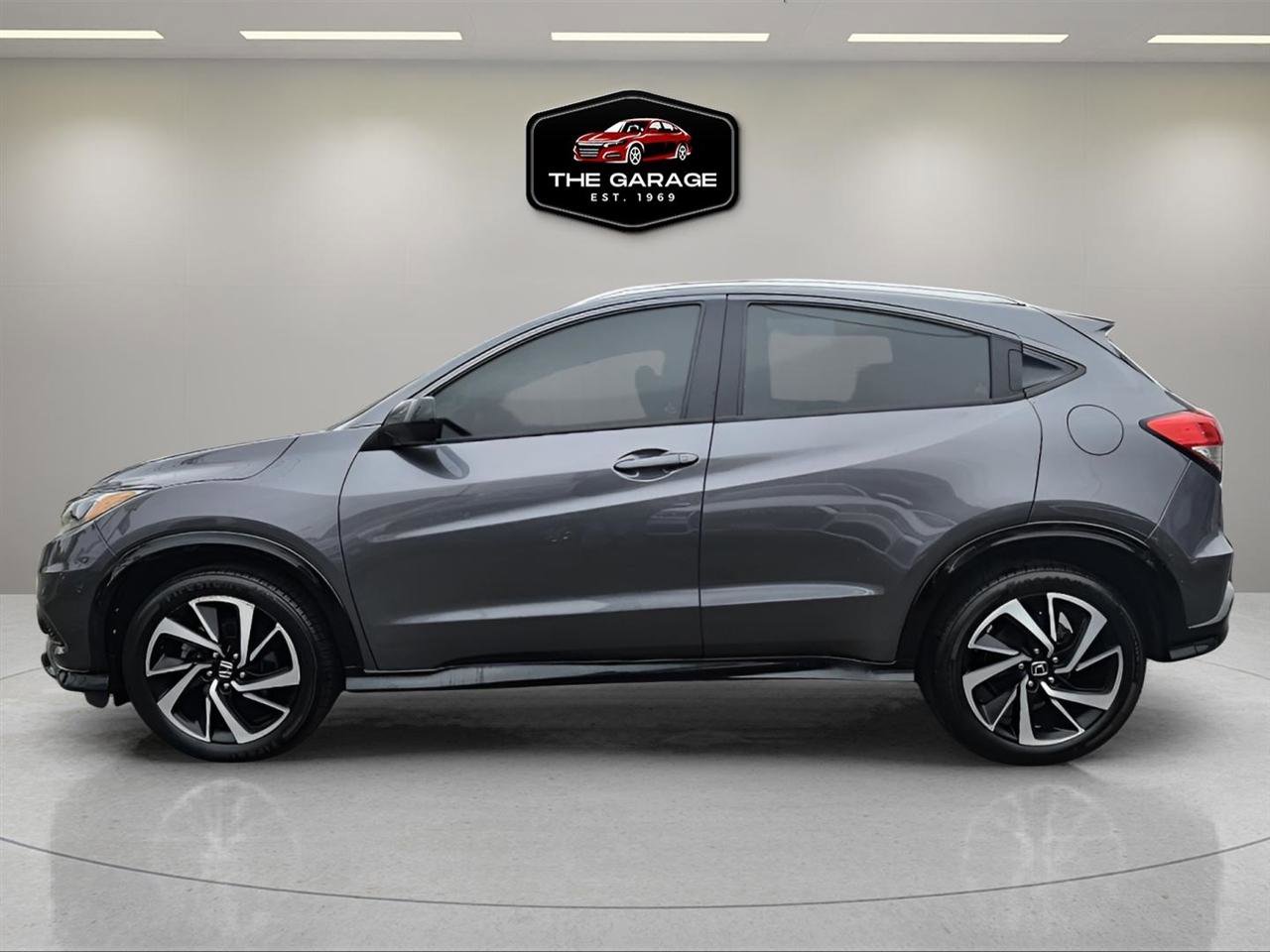 Used 2019 Honda HR-V Sport image 3