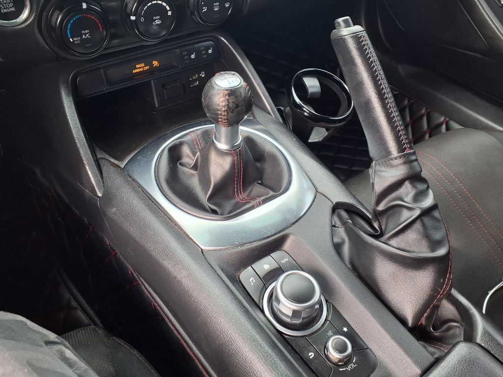 Used 2019 MAZDA MX-5 Miata Club image 10