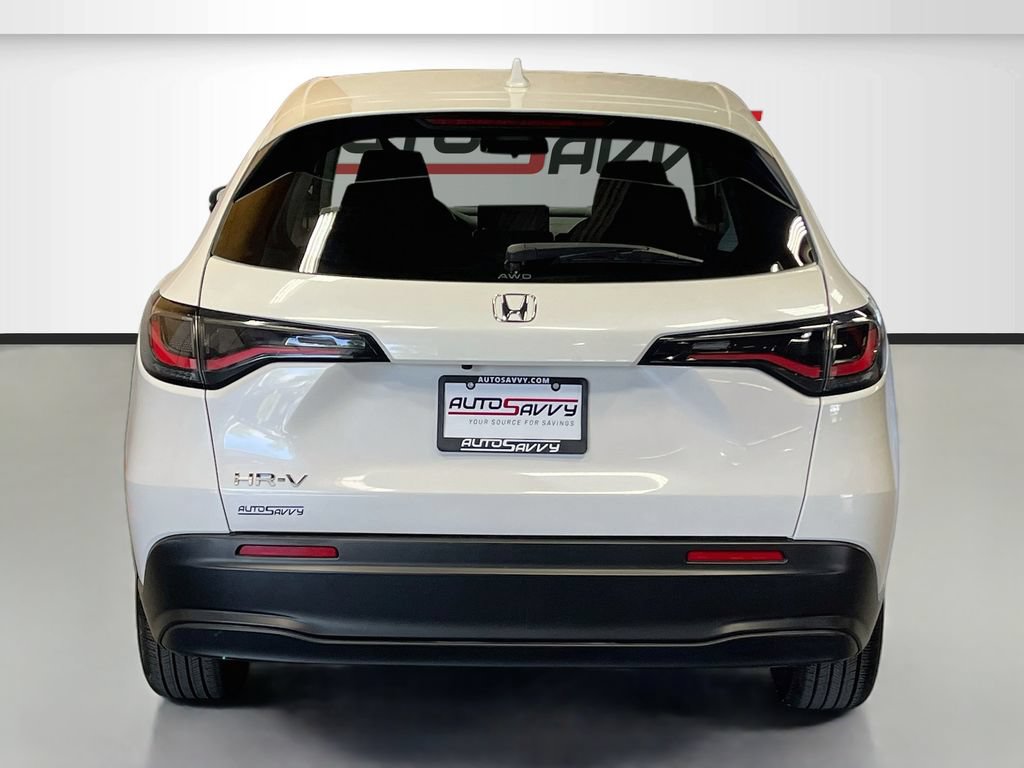 Used 2025 Honda HR-V LX image 6