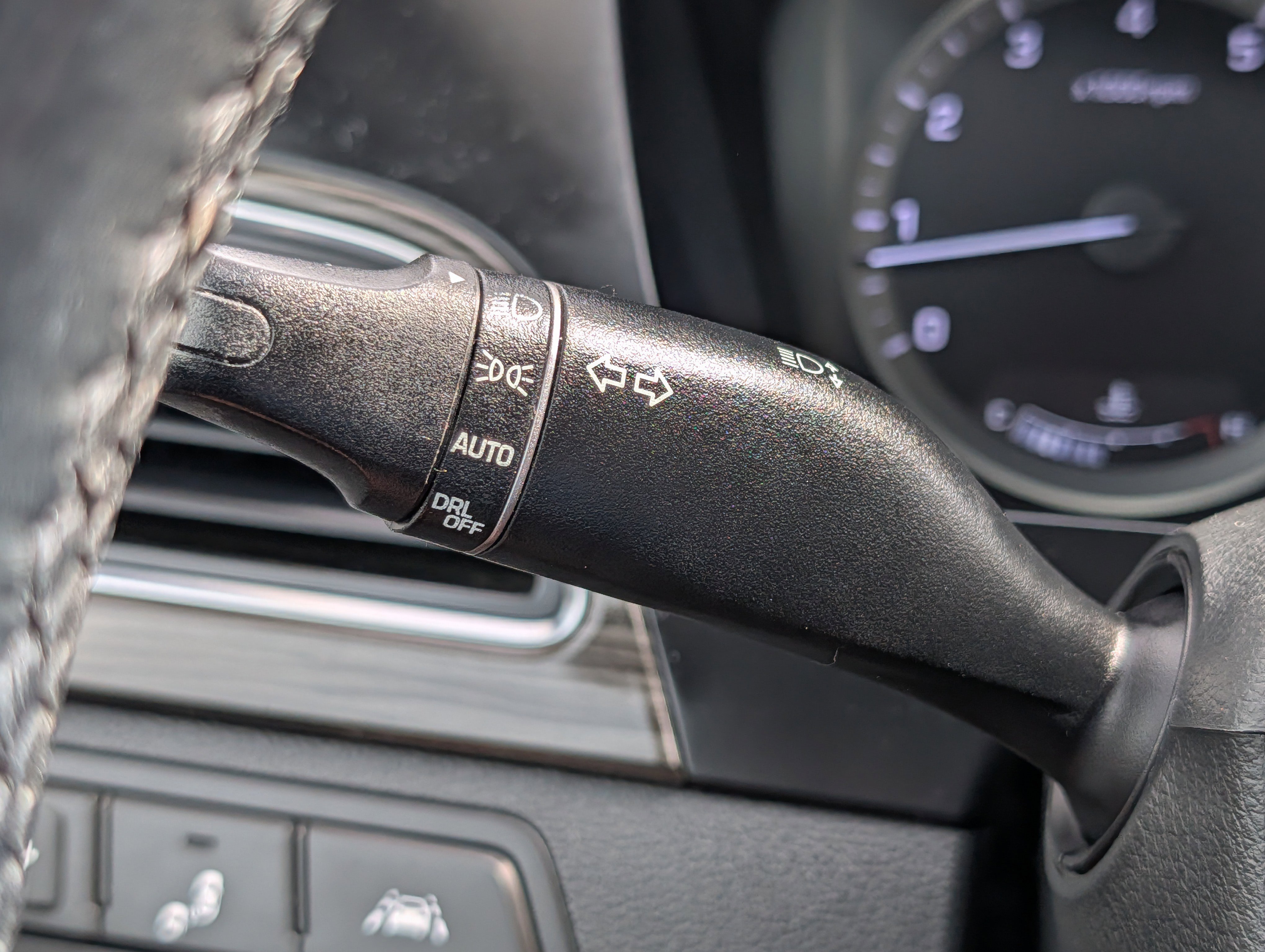 Used 2015 Hyundai Sonata Limited w/ Option Group 06 image 23