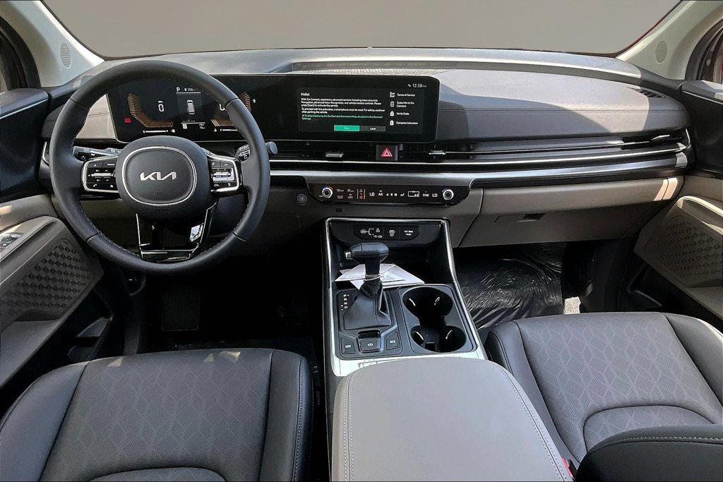 New 2026 Kia Carnival FWD image 5
