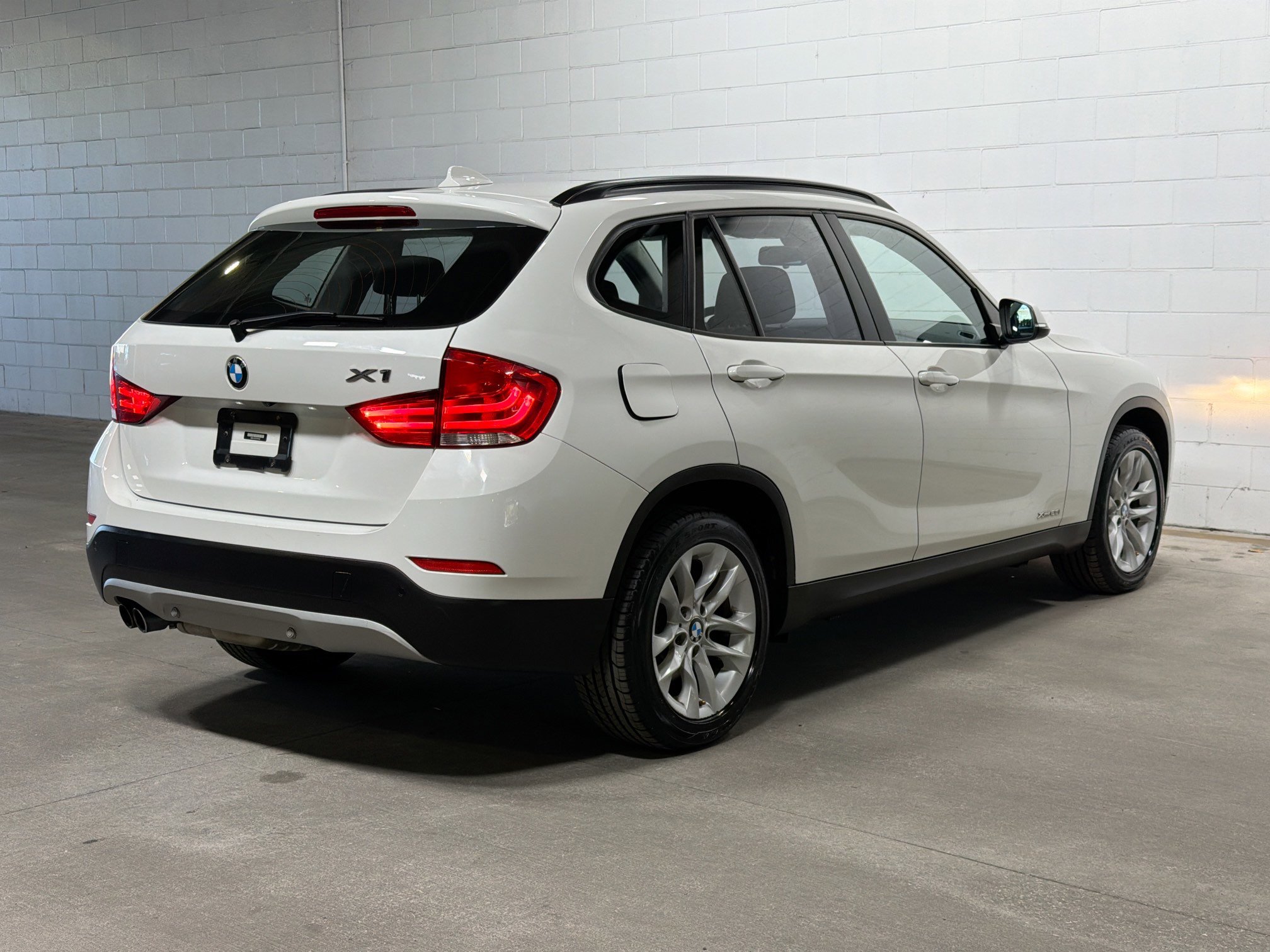 Used 2015 BMW X1 xDrive28i image 6