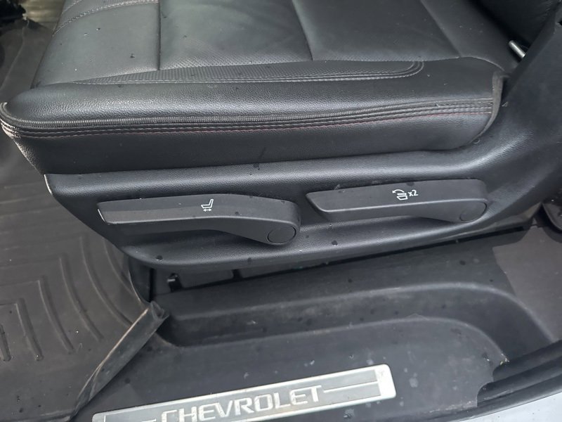 Used 2021 Chevrolet Suburban RST w/ Luxury Package image 44