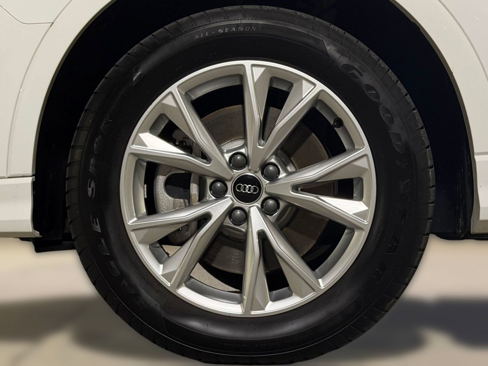 Used 2024 Audi Q3 2.0T Premium Plus w/ Premium Plus Package AWD/4WD image 12
