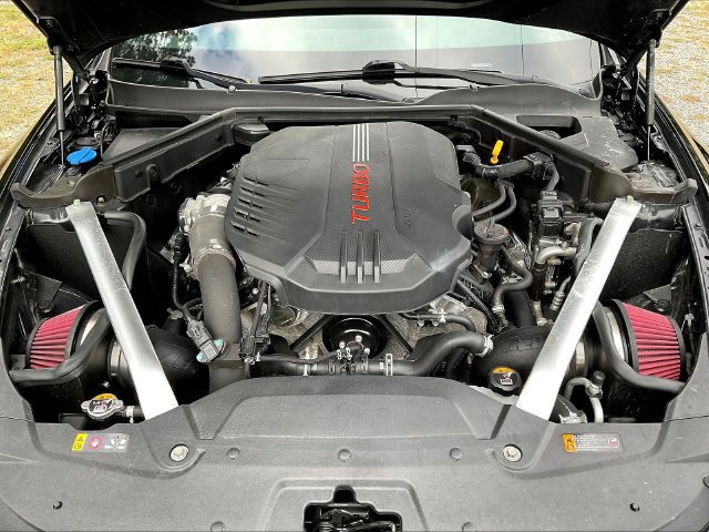 Used 2022 Kia Stinger GT1 w/ Red Interior Color Package AWD/4WD image 32
