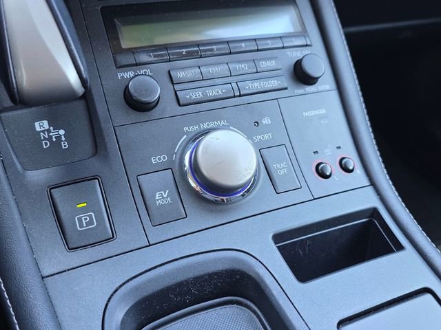 Used 2017 Lexus CT 200h w/ Seat Comfort Package image 27