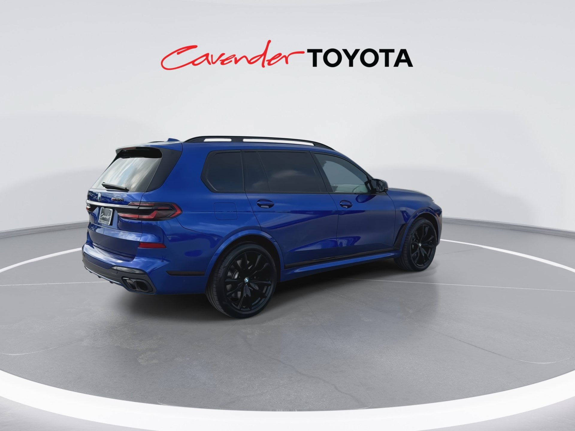 Used 2024 BMW X7 M60i w/ Executive Package AWD/4WD image 8