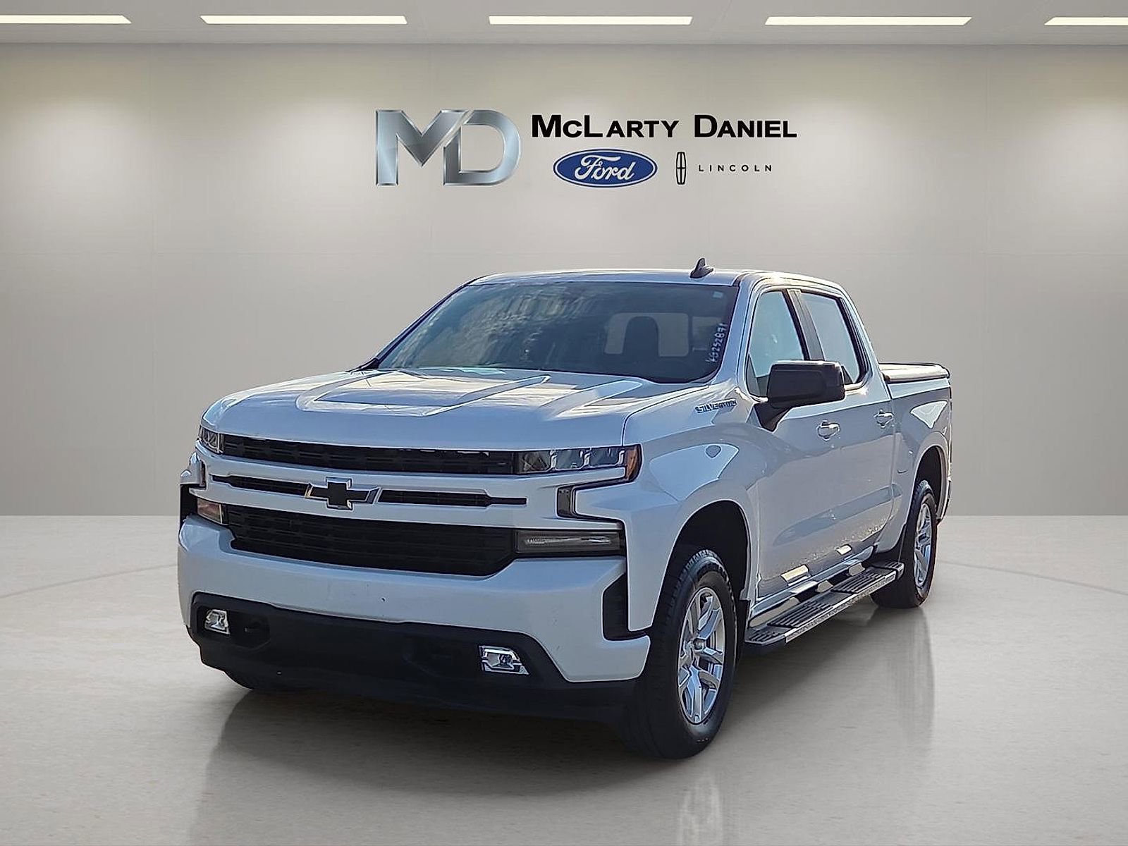 Used 2019 Chevrolet Silverado 1500 RST w/ All-Star Edition image 2