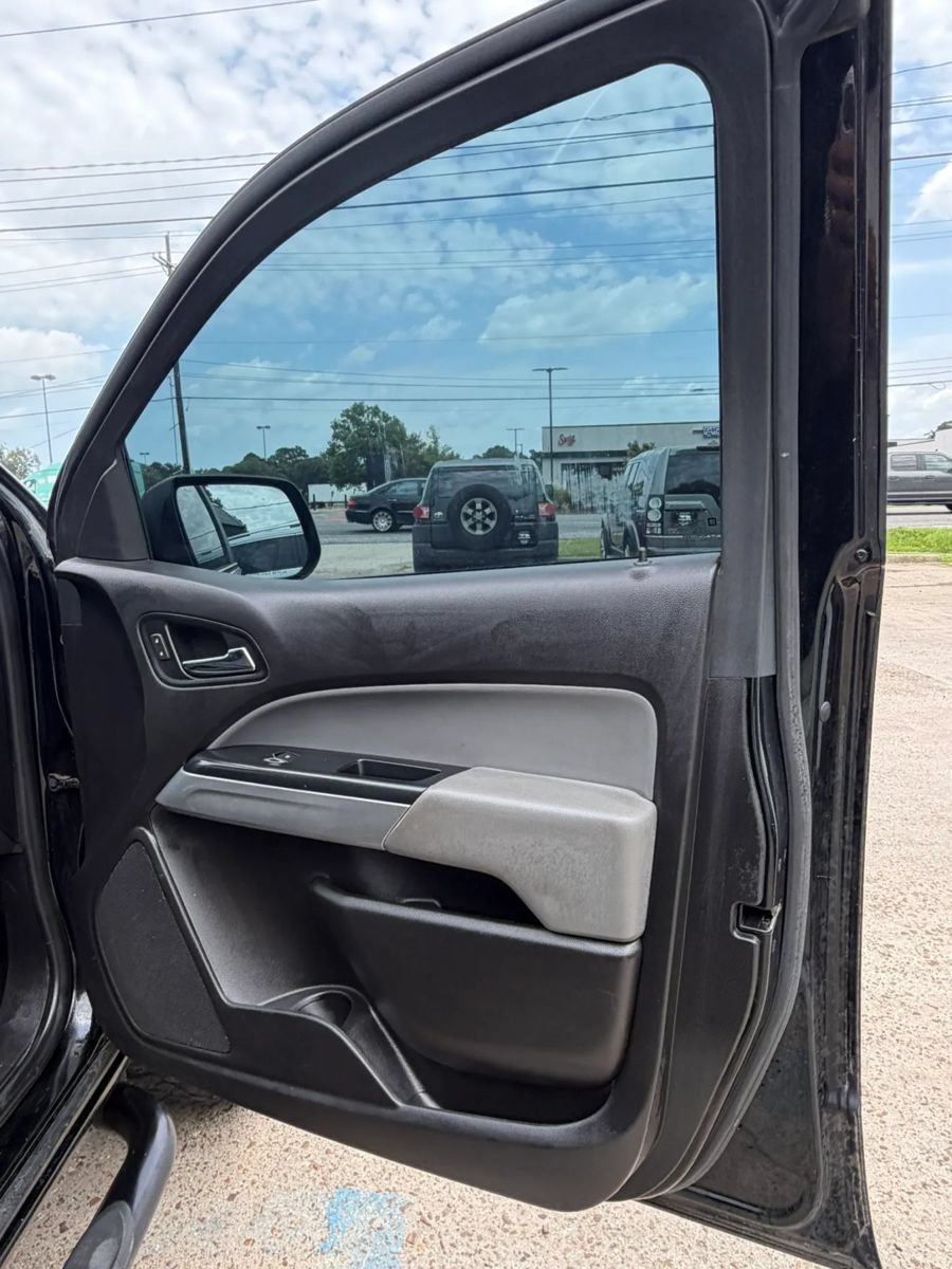 Used 2018 Chevrolet Colorado LT AWD/4WD image 19