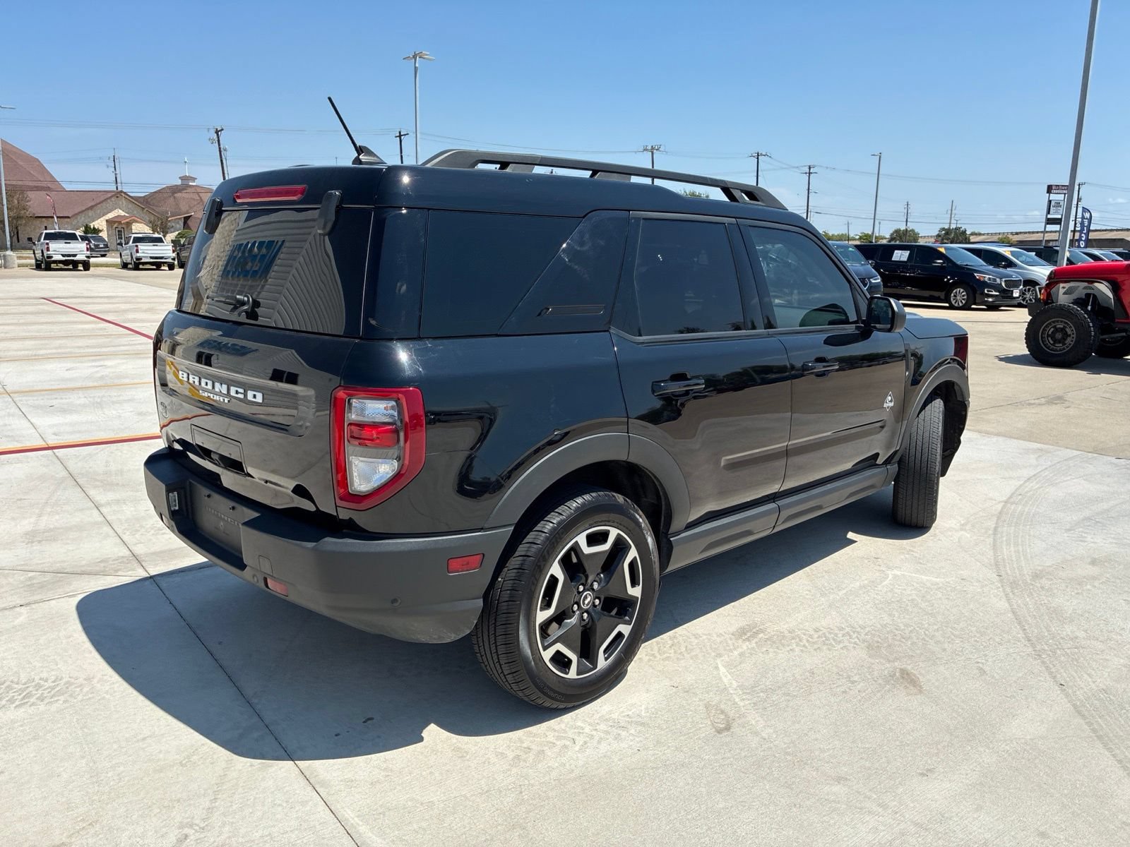 Used 2024 Ford Bronco Sport Outer Banks AWD/4WD image 3