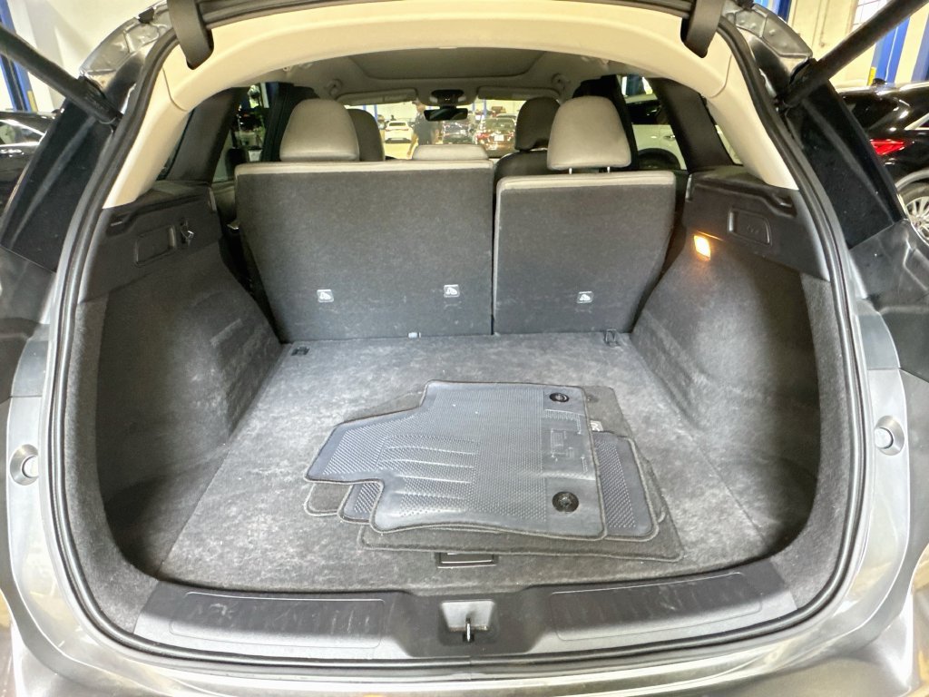 Certified 2023 INFINITI QX50 Luxe FWD image 27