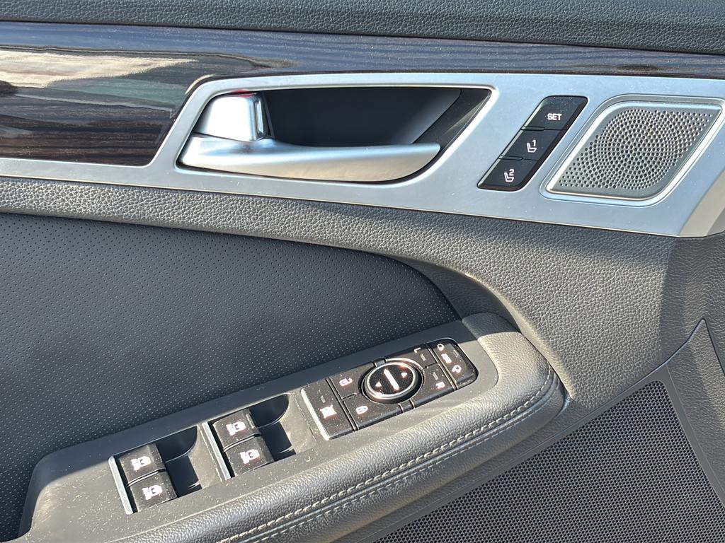 Used 2018 Genesis G80 3.8 w/ Option Group 02 image 16