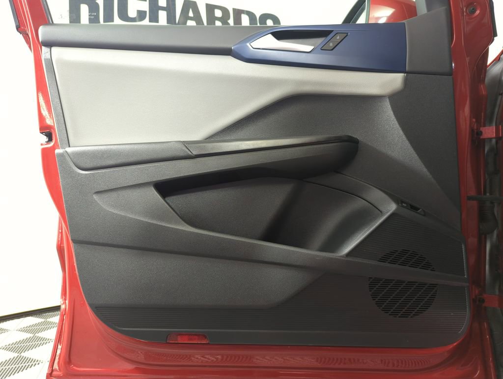 Used 2022 Volkswagen Taos SE image 8