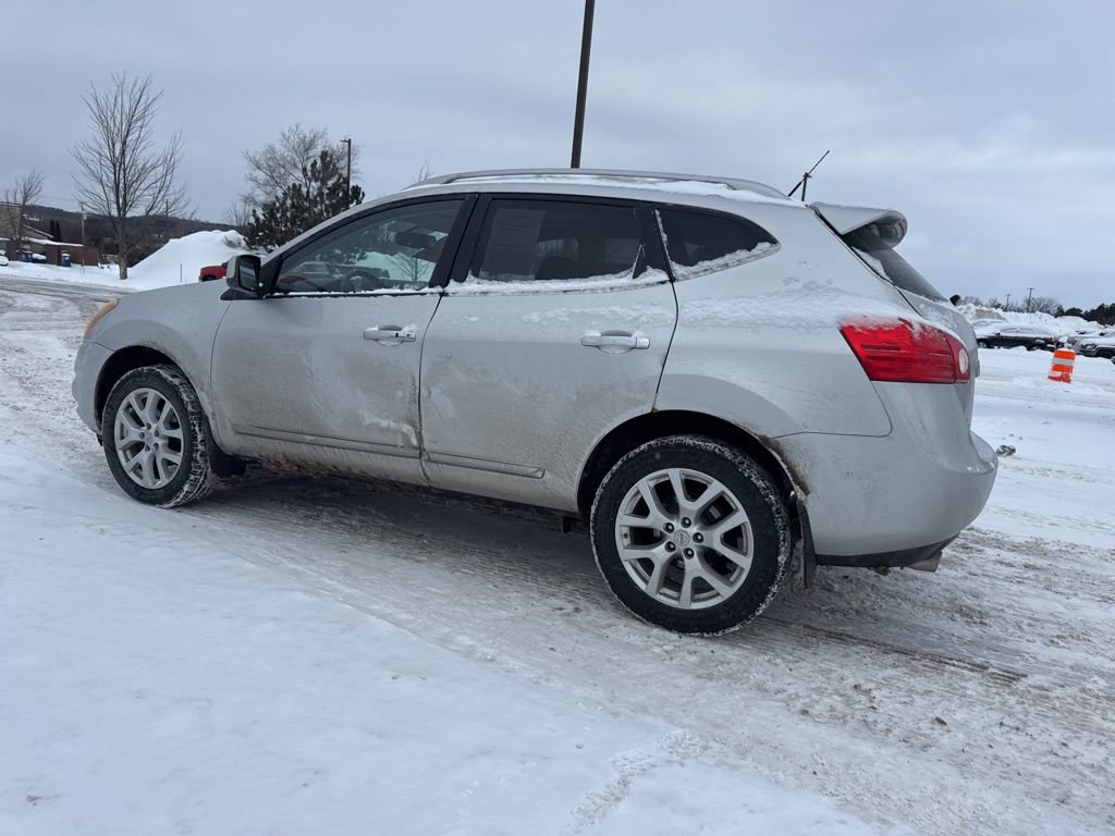 Used 2011 Nissan Rogue SV w/ SL Pkg image 13