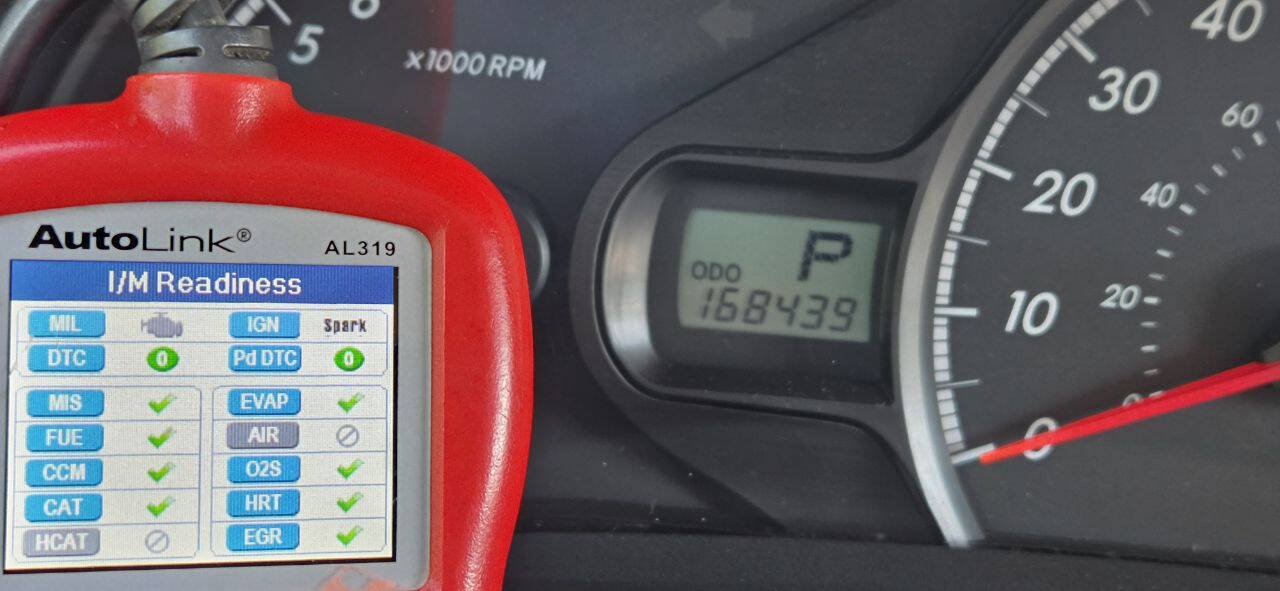 Used 2011 Toyota Sienna LE FWD image 24