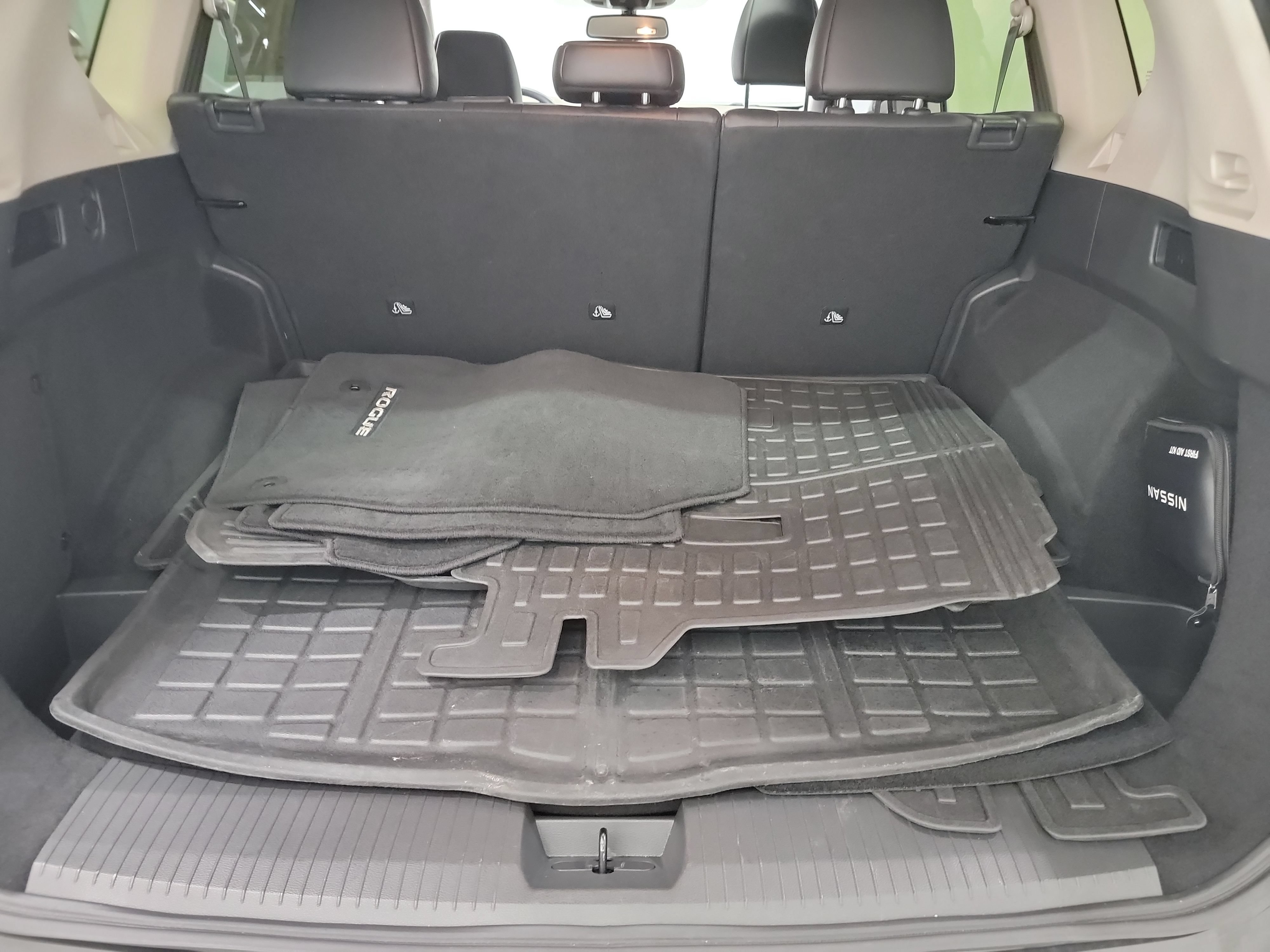 Used 2023 Nissan Rogue Platinum FWD image 26