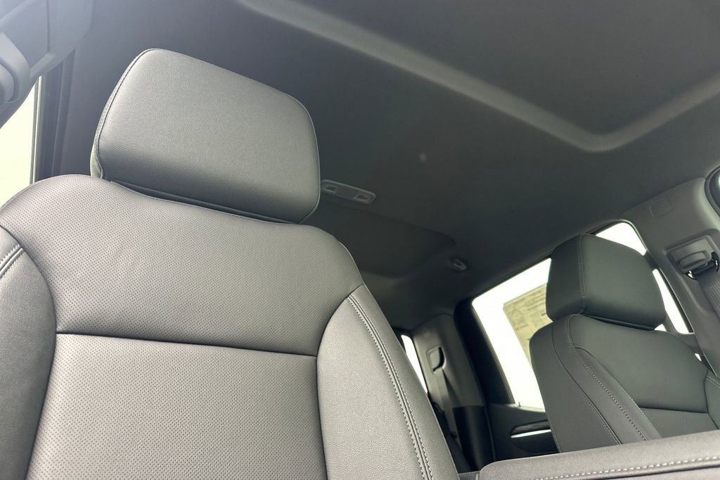 New 2026 GMC Sierra 1500 SLT w/ SLT Premium Plus Package image 14