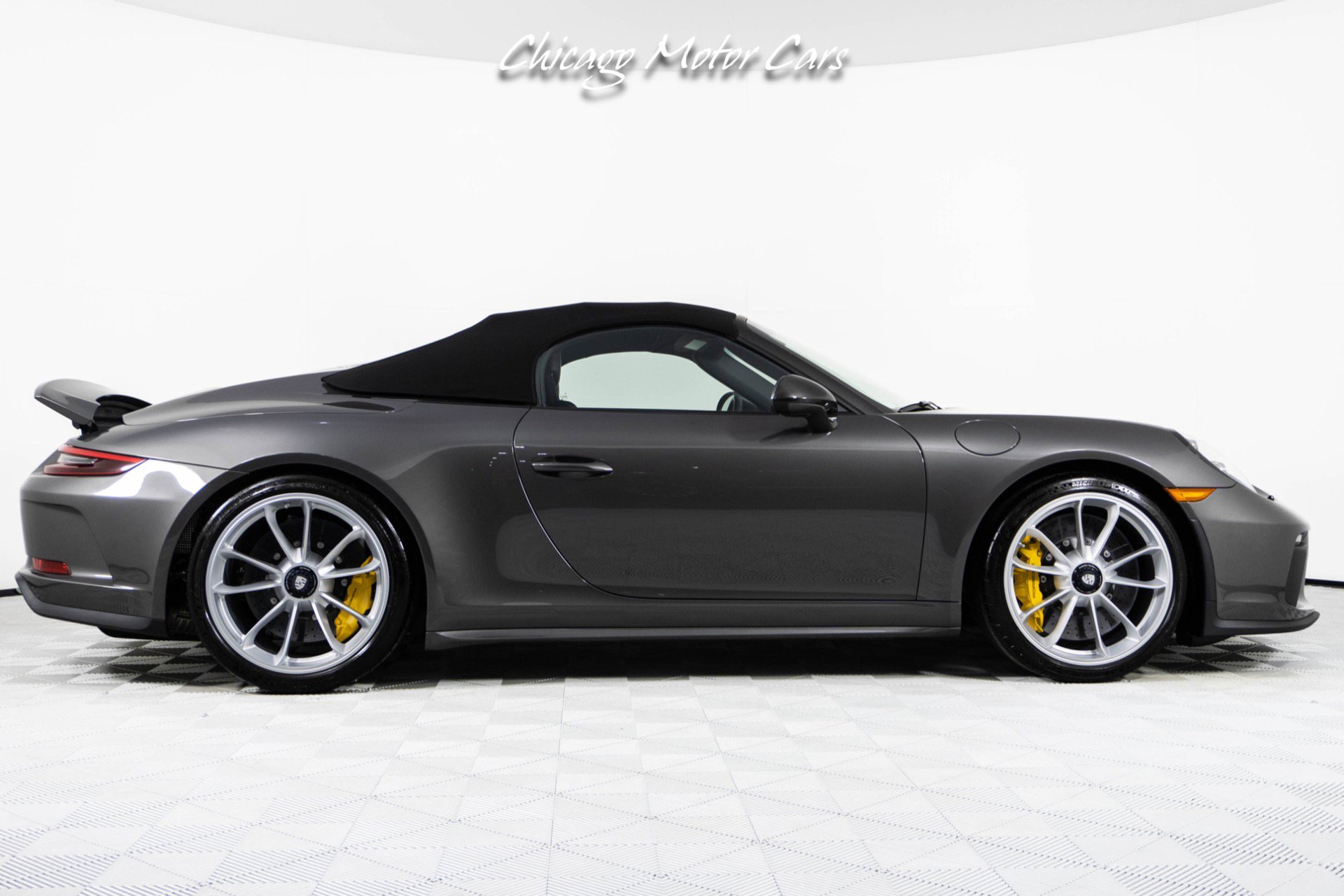 Used 2019 Porsche 911 Speedster RWD image 27
