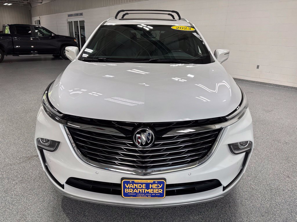 Used 2023 Buick Enclave Essence w/ Experience Buick Package AWD/4WD image 2