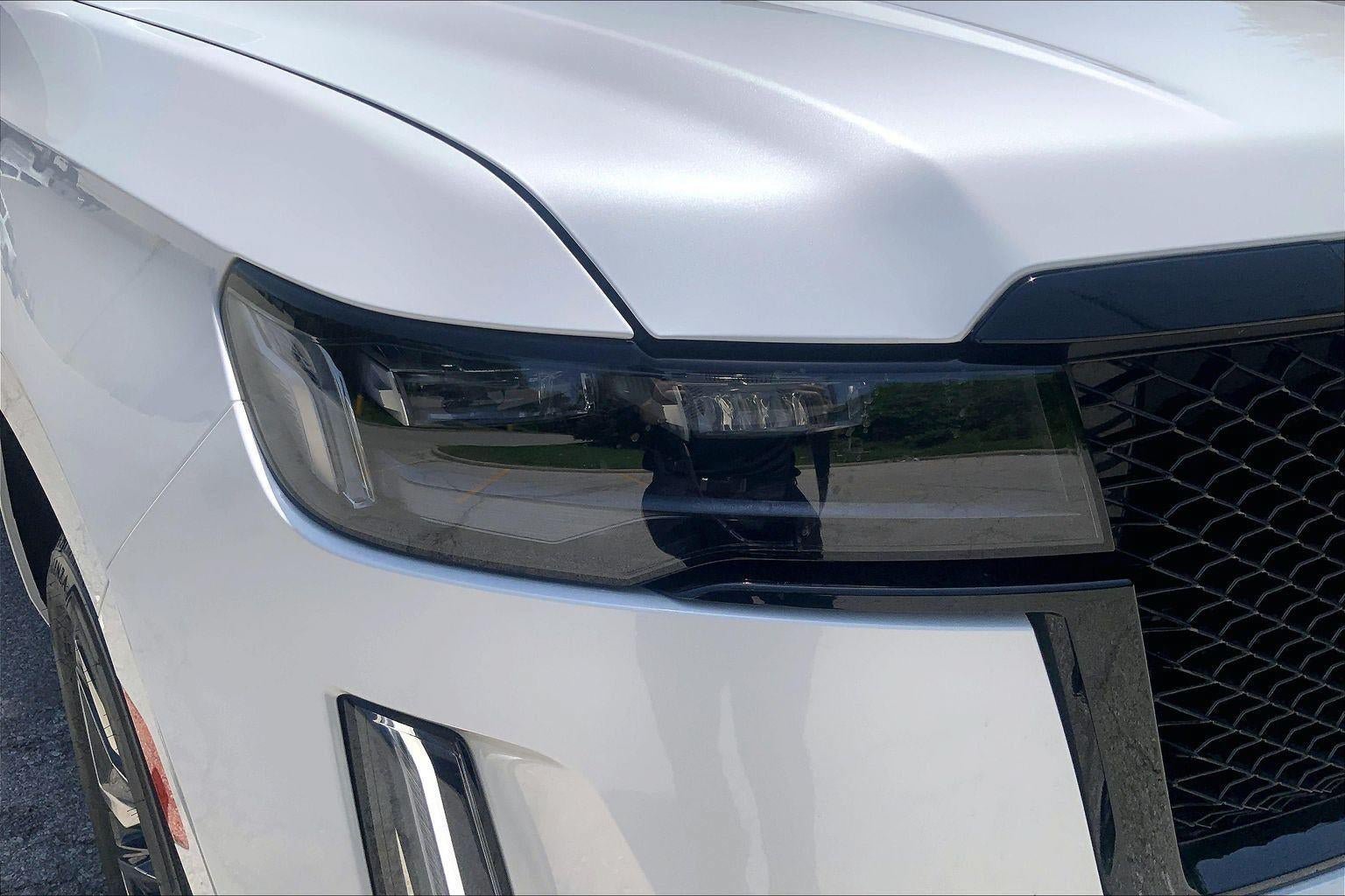 Certified 2022 Cadillac Escalade Sport Platinum w/ Heavy-Duty Trailer Package AWD/4WD image 28