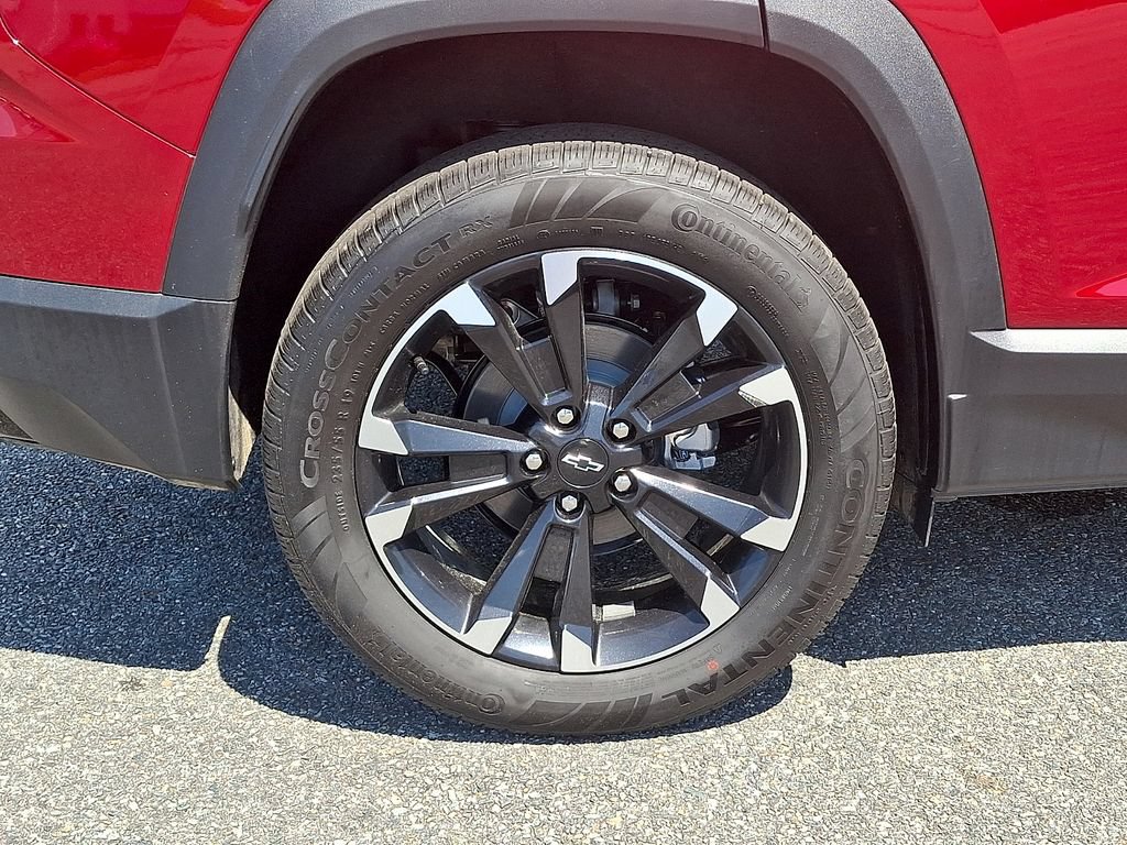 New 2027 Chevrolet Equinox RS w/ Convenience Package III FWD image 5
