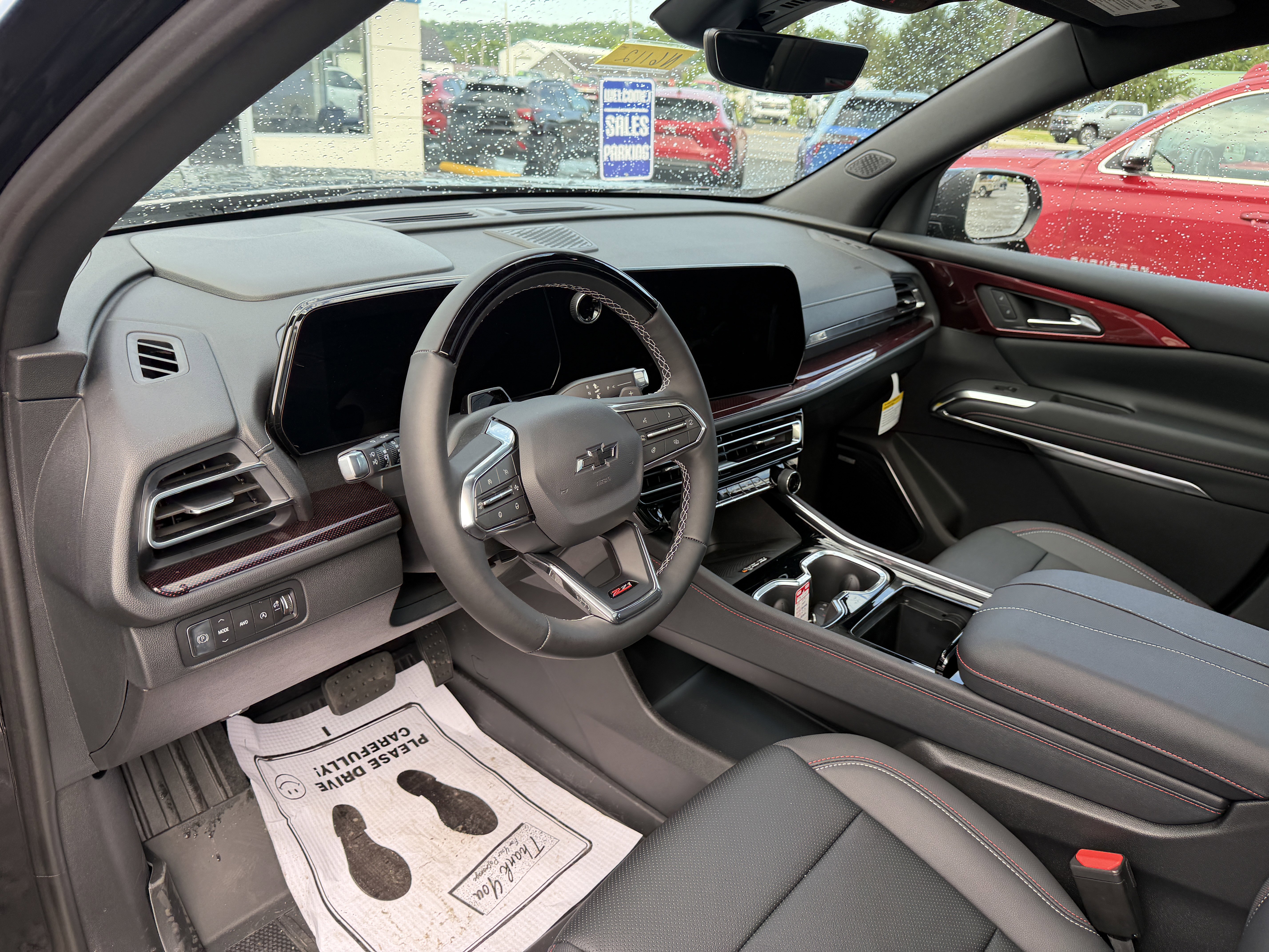 New 2026 Chevrolet Traverse Z71 w/ Enhanced Driving Package AWD/4WD image 16