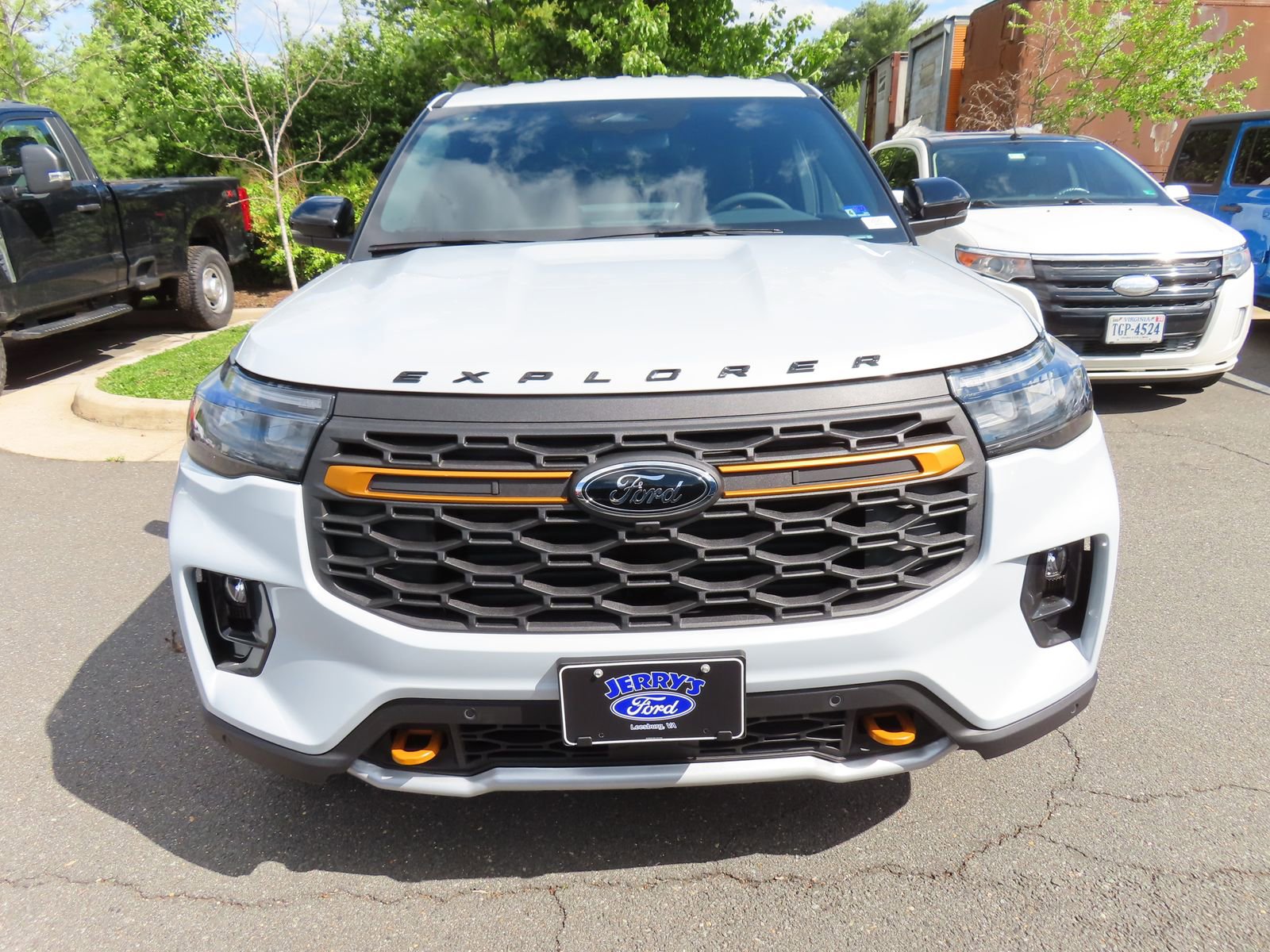 New 2026 Ford Explorer Tremor AWD/4WD image 2