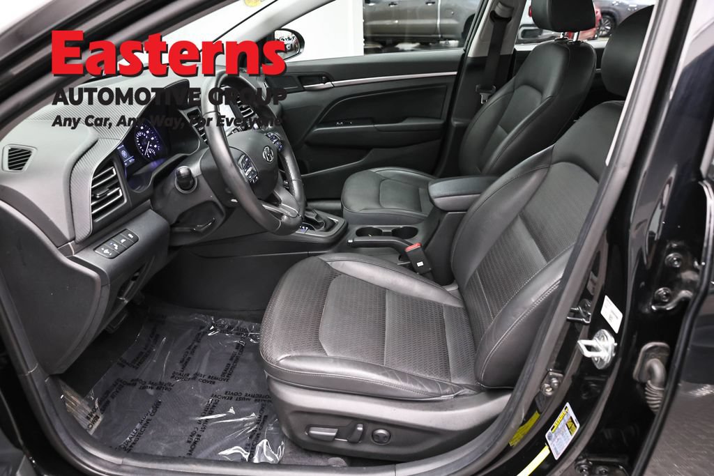 Used 2020 Hyundai Elantra Limited w/ Winter Weather Package FWD image 14