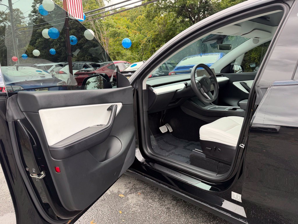 Used 2021 Tesla Model Y Performance AWD/4WD image 15