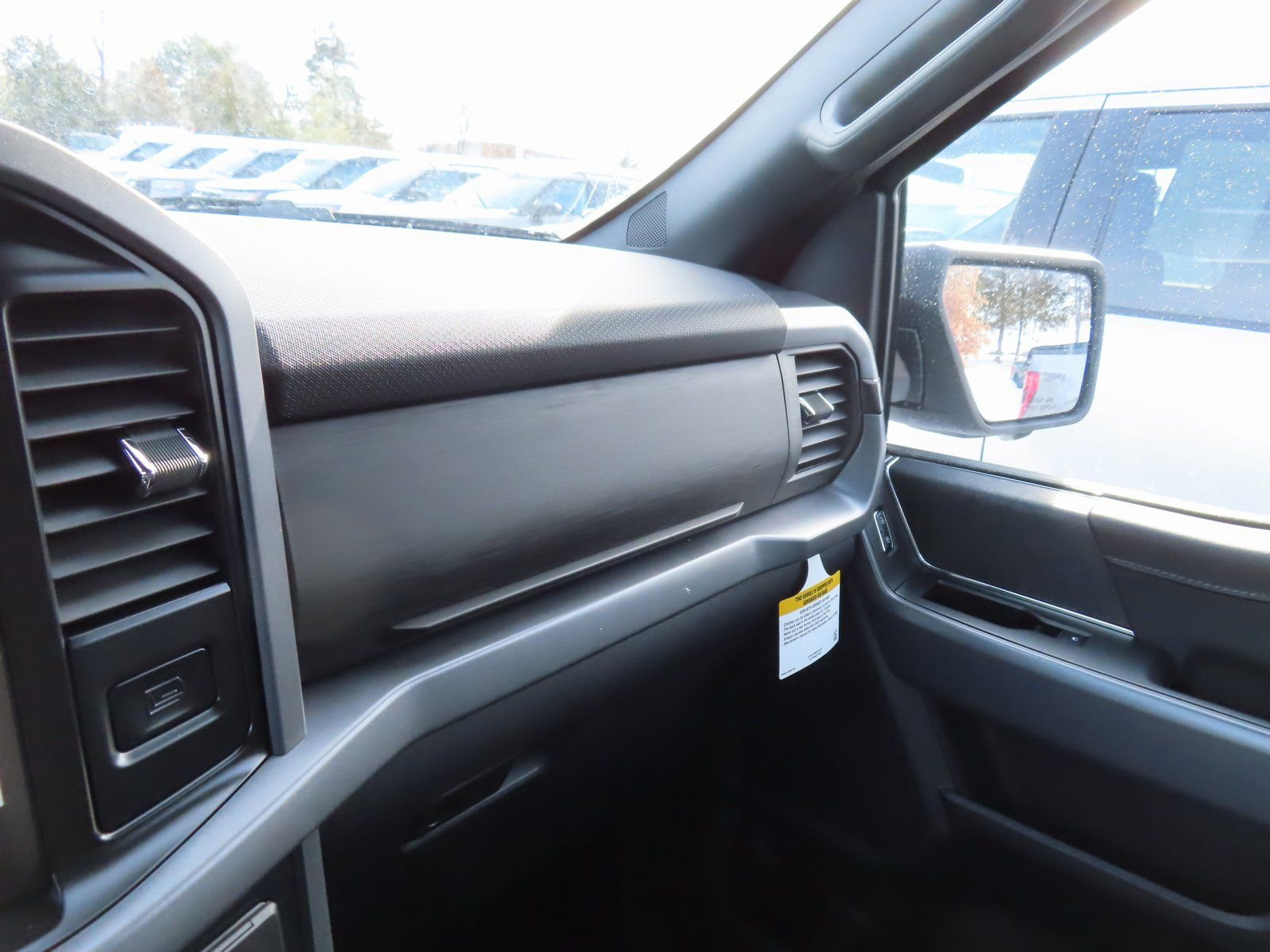 New 2026 Ford F150 XLT w/ Equipment Group 302A MID image 11