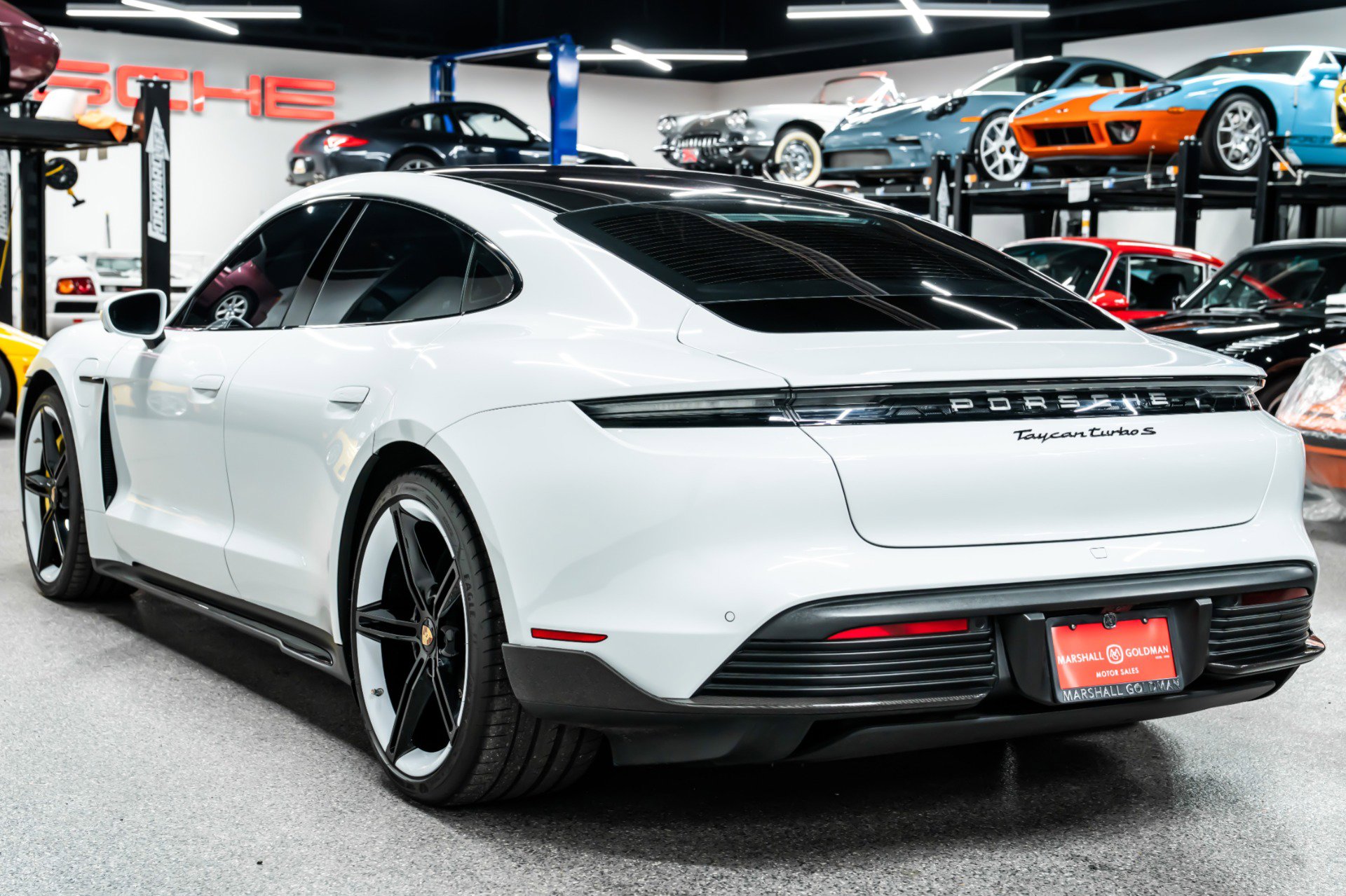 Used 2022 Porsche Taycan Turbo S image 6